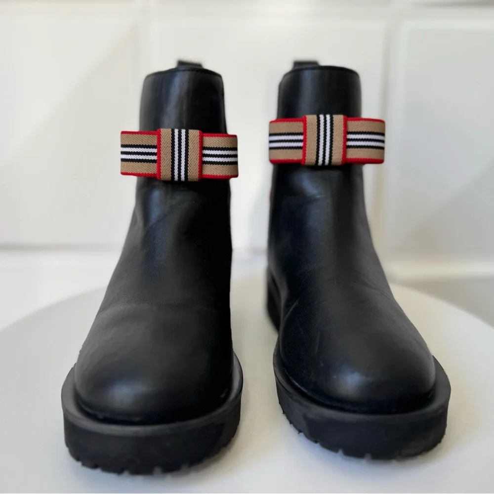 Burberry Kids Girls Chelsea Black Ankle Boots with Red Striped Bow